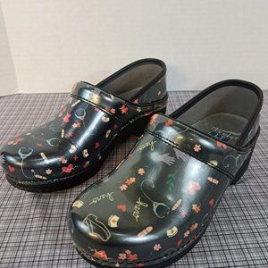 Dansko Pro Patent LT Clogs Professional Nurse